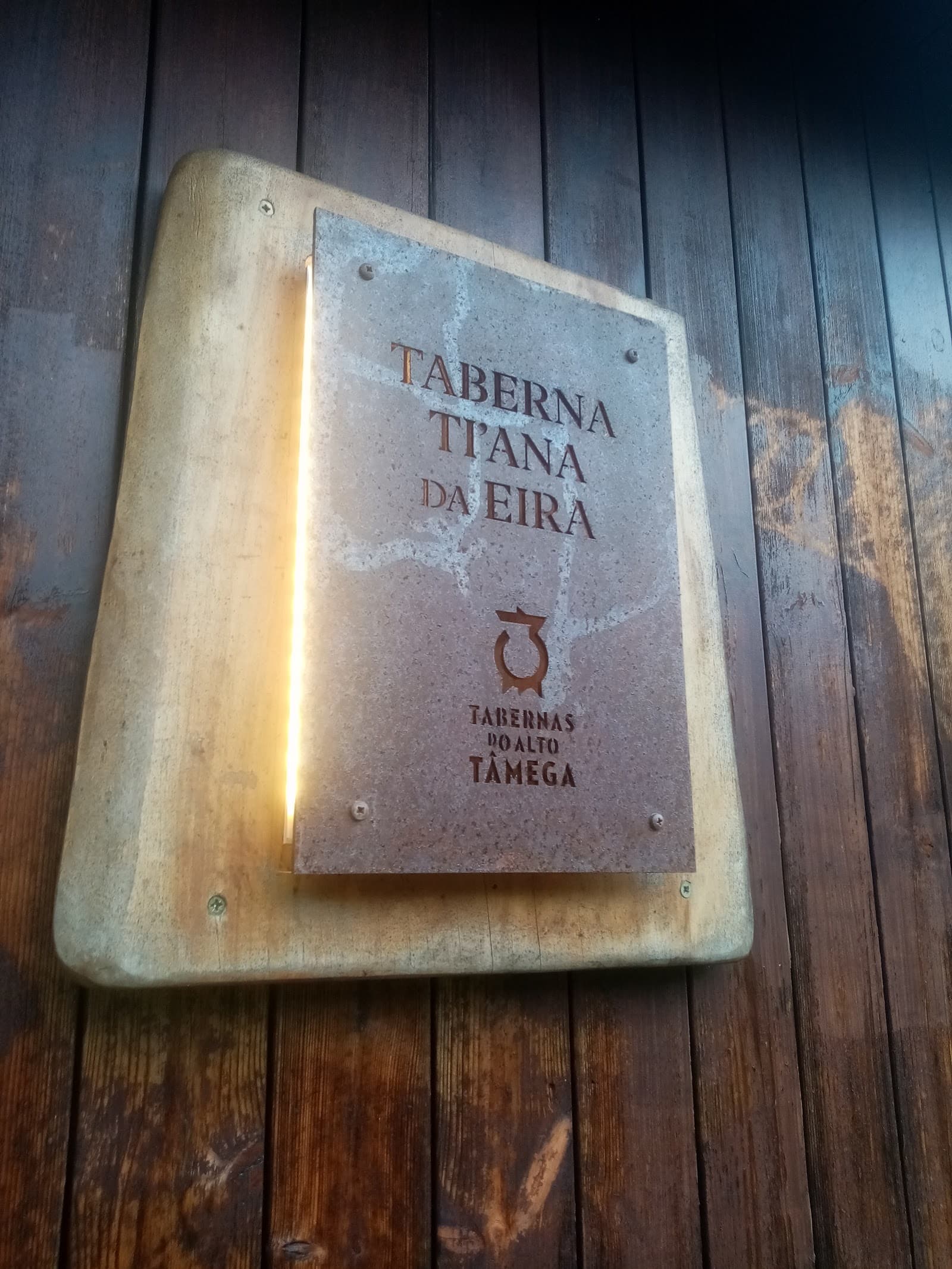 Taberna da Ti’Ana da Eira, Parada do Outeiro — 3